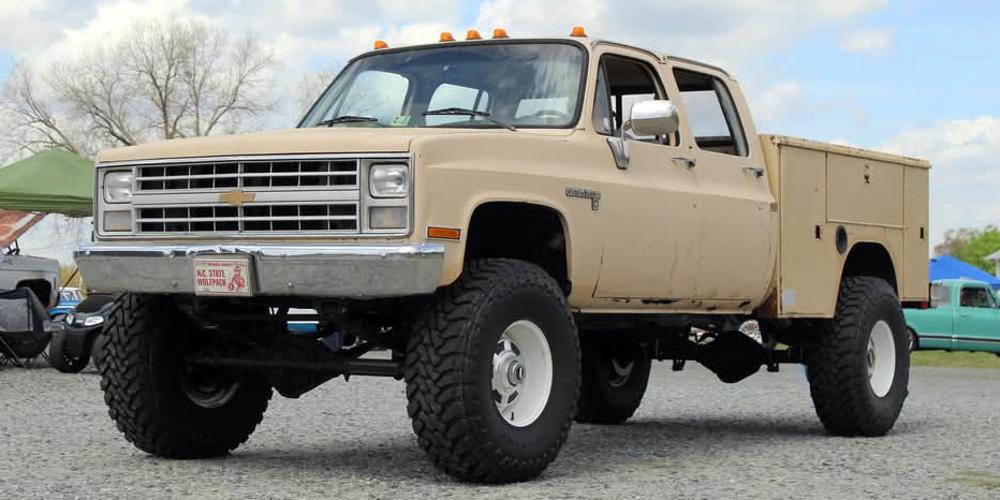 Chevrolet V30 with U.S. Wheel OE (Series 664)